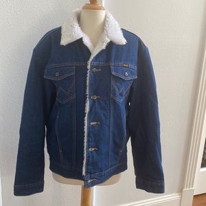 Wrangler Ranch Sherpa Lined Denim Trucker Jacket Size M